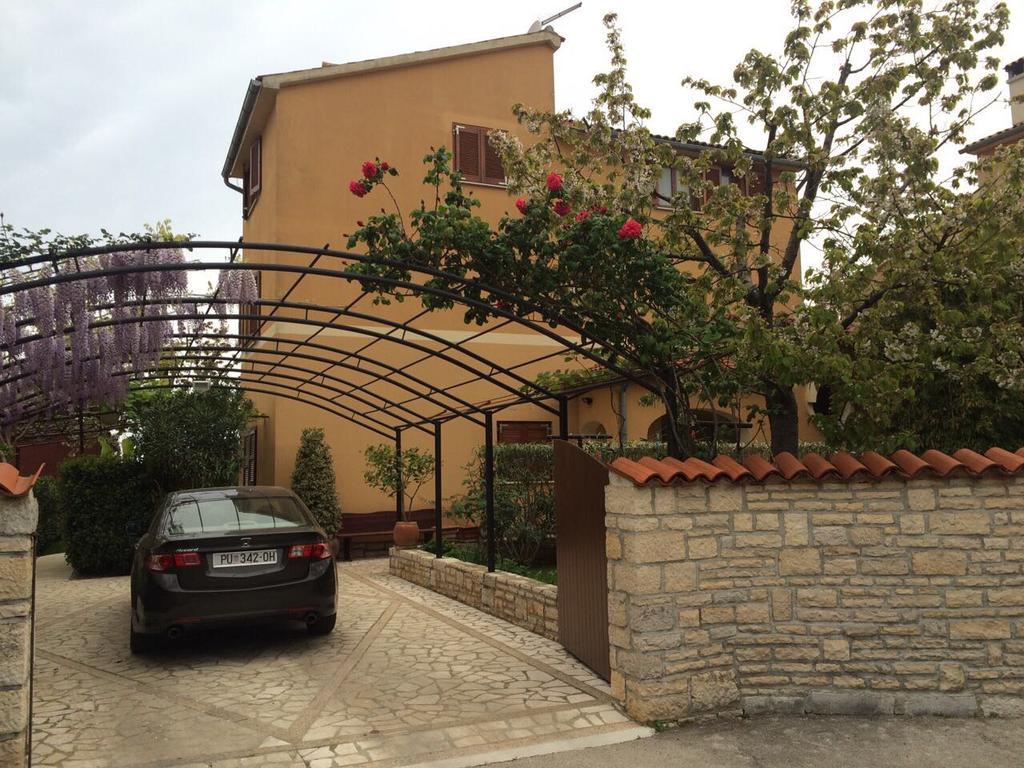 Villa Dolores روفينج المظهر الخارجي الصورة