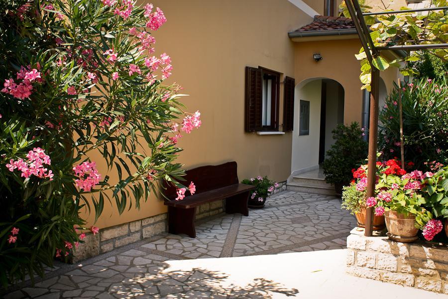 Villa Dolores روفينج المظهر الخارجي الصورة